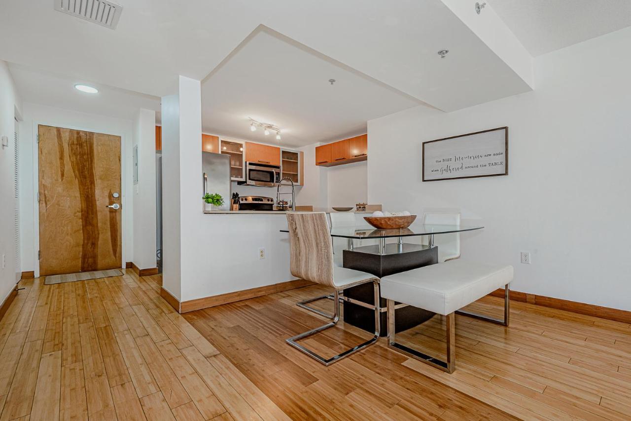 Lovely With & Ocean Views. Sleep Up To 6 People! Apartamento Miami