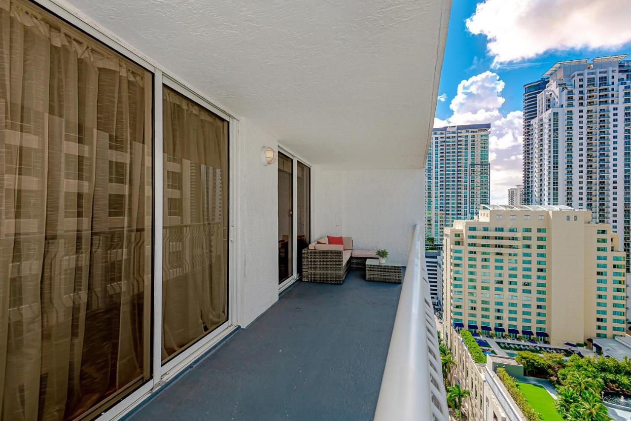 Apartamento Lovely With & Ocean Views. Sleep Up To 6 People!